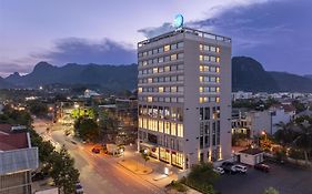 SOJO Hotel Hoa Binh